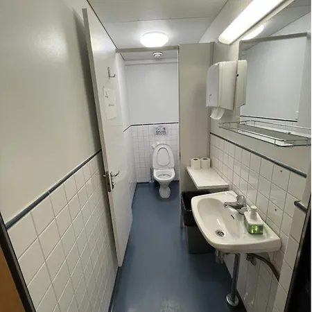Office House Services 0227 Hostel *